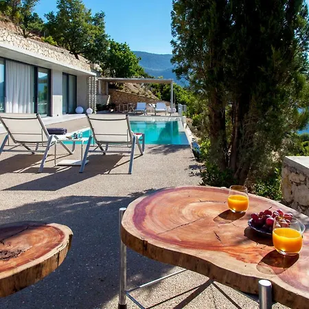 Cave Villas Syvota