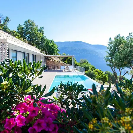 Cave Villas * Sivota (Lefkada)